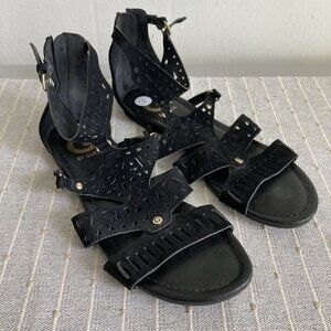 G by Guess Strappy Gladiator Sandals Black Faux Suede Leather Summer Beach 7M